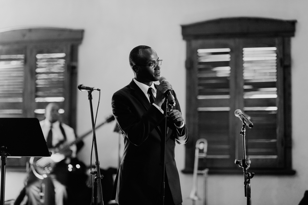 A man stands at the microphone at the wedding reception.

Luxury Texas Wedding Photographer. Timeless Wedding Photography. Wedding in Texas. Destination Wedding Photographer.